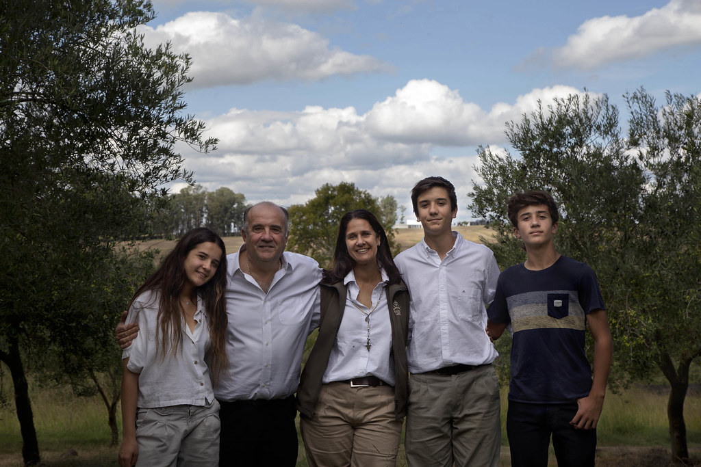 La familia detrás de Olivares de Santa Laura, en Cerro Largo